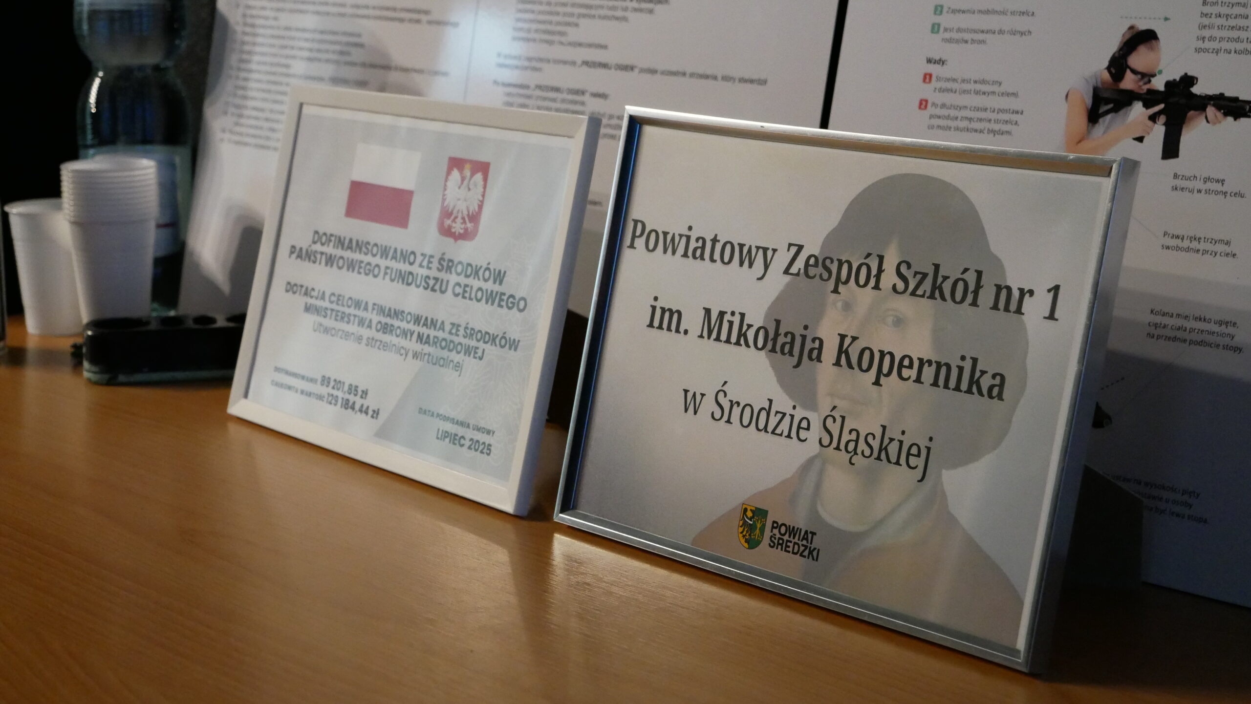 P1690887